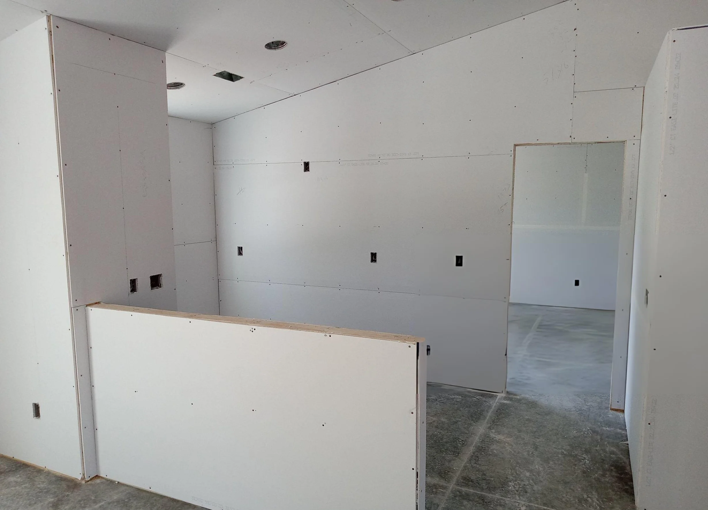 Drywall Removal And Replacement1